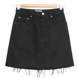 & Other Stories High Rise Raw Edge Denim Mini Skirt Size 2‎